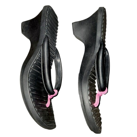 CROCS Cabana Slip On Thong Wedge Heels Flip Flops Sandals Black Rubber Womens 10 - Picture 2 of 5